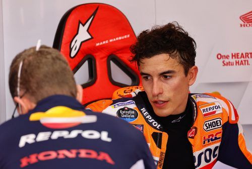 Nachwehen vom Sturz: Marc Marquez. reuters