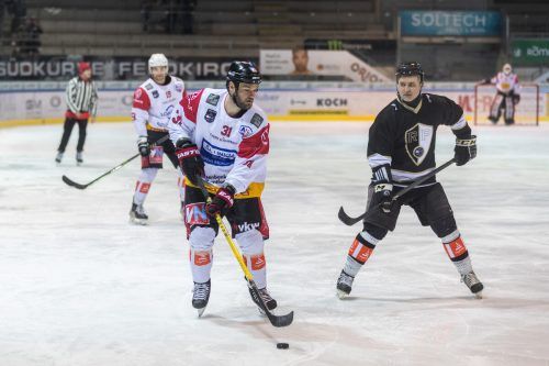 Routine im Dreierpack: Alex Caffi, Dylan Stanley, Kevin Macierzynski.