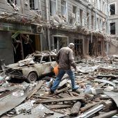 Russen bombardieren Ukraine weiter