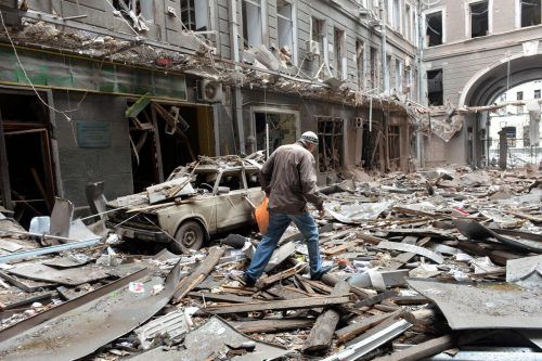 Russische Truppen stehen unmittelbar vor der Großstadt Charkiw .  BOBOK/AFP