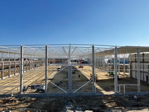 Sechs Millionen Euro investiert IMA Schelling in den Standort Polen, neben der Produktion entsteht auch ein Bürokomplex.  FA