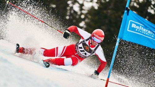 Stefan Mangard sicherte sich bei der Masters-WM in St. Moritz sowohl im Super-G als auch im RTL den Vizeweltmeistertitel in der MA-40-Klasse. ÖSV