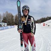 Sonja Gigler rast bei Skicross-Junioren-WM zu Gold