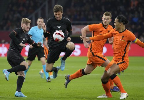 Thomas Müller erzielte den einzigen Treffer vor der Pause. ap