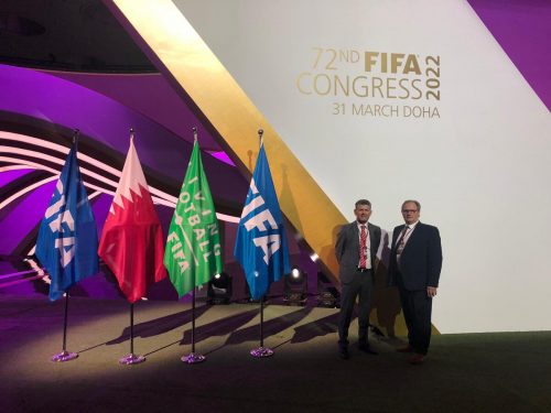 Vertreten den ÖFB bei der FIFA-Sitzung in Katar: VFV-Präsident Horst Lumper (l.) und ÖFB-Präsident Gerhard Milletich. Privat