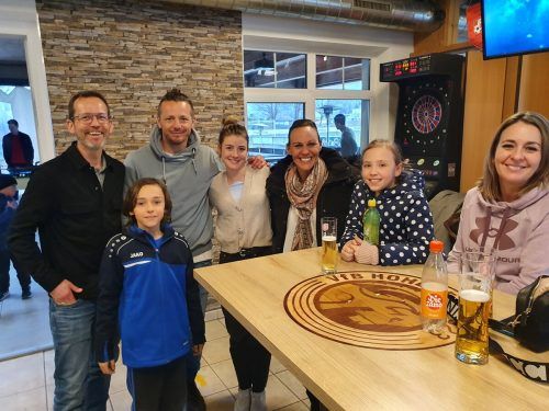 Viele Vereinsmitglieder und Freunde feierten mit beim spanischen Abend des VfB Hohenems. VfB