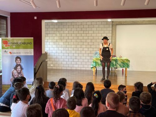 Vorleseaktion in der Volksschule Rieden in Bregenz mit Stefanie Seidel. ama