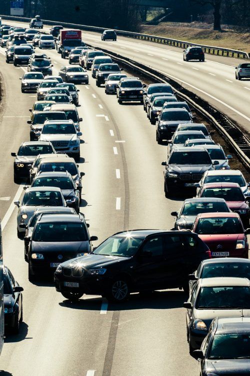 Während der Reparaturarbeiten kam es zu Staus auf der A 14. symbol/vn/Steurer