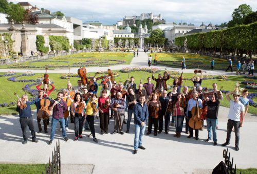 40 Ärztinnen und Ärzte aus Spanien bilden das Orquestra Ars Medica.