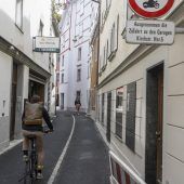Der Leutbühel ist bald ein bisschen gelber