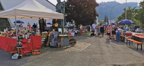 Der Flohmarkt im Weidach findet bei der Kolumbankirche in Bregenz statt.