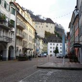 Freitags um 5: „Diplomatenviertel“