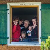 Eine Zuflucht gefunden: 13 Ukrainerinnen wohnen zur Untermiete in Doren. »A3