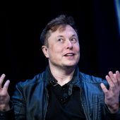 Elon Musk kauft Twitter auf