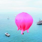 Euter-Ballon über dem Bodensee