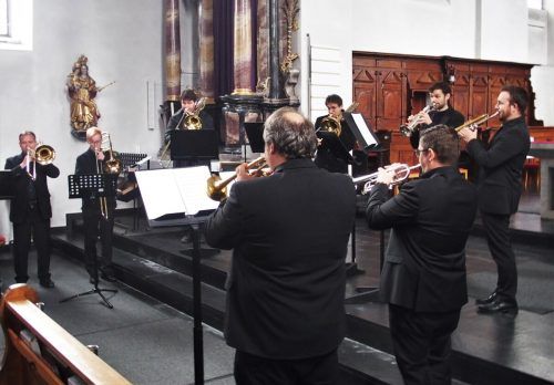 Gleich mehrere Einspringer beim Ensemble Senza Nomine retteten das erste Konzert der beliebten Bludescher Reihe.  ju