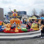 Jahrmarktgefühle auf Festplatz