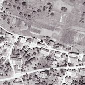 Mit der Kirche ums Dorf. Das 1950er-Jahre-Luftbild-Quiz