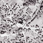 Mit der Kirche ums Dorf. Das 1950er-Jahre-Luftbild-Quiz