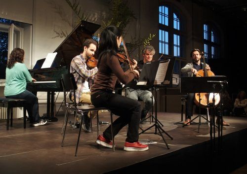 Klaus Christa hat für dieses Programm ein nach der französischen Komponistin Louise Farrenc benanntes Ensemble gegründet. Fritz Jurmann