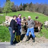 Kleine Bauernfamilie mit großen Sorgen