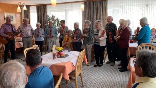 Mit Musik, Bräuchen und Geburtstagsehrungen feierte der PVÖ Klaus-Weiler gemeinsam das Osterfest. PVÖ Klaus-Weiler