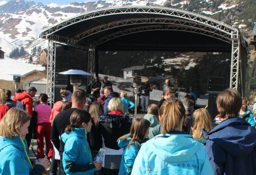Nach mehr als zwei Jahren Corona-Pause stimmte Roadwork mit Ski&Concert auf das Strolz-Fest morgen, Sonntag, ab 15 Uhr, ein.