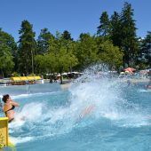 Schwungvoll in die neue Badesaison