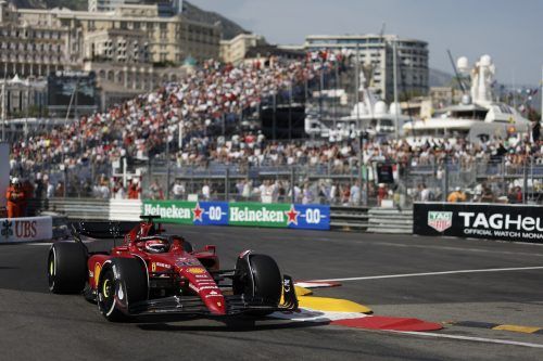 Charles Leclerc, der Local Hero in Monaco in Diensten von Ferrari, sorgt beim Grand Prix im Fürstentum für gut gefüllte Tribünen. reuters