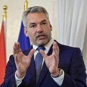 Nehammer gegen leichtere Einbürgerung