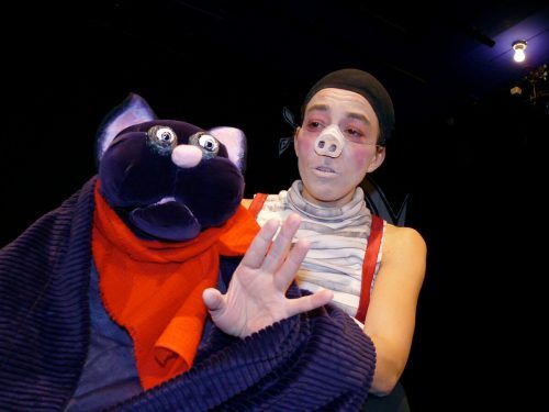 Das Theater Fleisch+Pappe gastiert beim Homunculus-Nachspiel im Dorener Gemeindesaal. Verena SCHOCH
