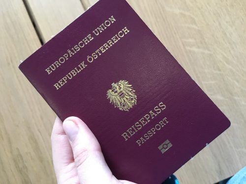 Im Nachbarland sollen Einbürgerungen bald einfacher vonstattengehen. In Österreich ist keine Änderung in Sicht. VOL.at/Mayer