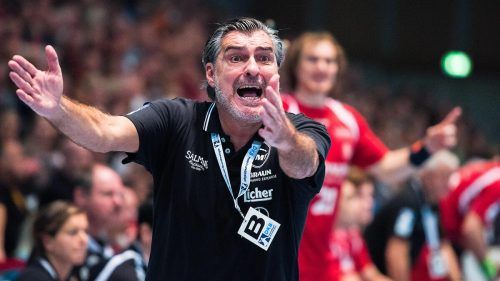 Der Isländer Olafur Stefansson (l.) und der Deutsche Michael Roth sind heiße Kandidaten für den Posten des Cheftrainers bei Bregenz Handball. EPA