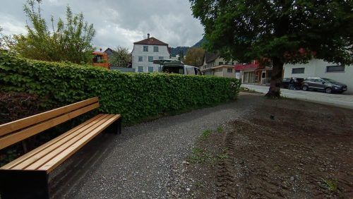 Der neue Brunnen dient auch Hunden als Wasserquelle.