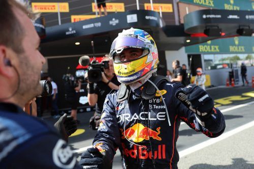Der zweite Platz machte Sergio Perez nicht glücklich. reuters