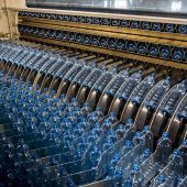 Alpla entwickelt mit Vöslauer PET-Mehrwegflasche