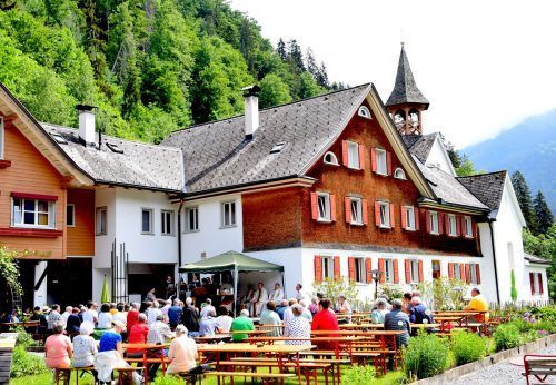 Die Schwestern des Klosters Gauenstein begrüßten am Tag der offenen Tür zahlreiche Gäste. SCO