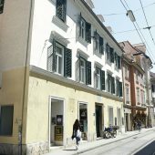 Mutter soll ihr fünfjähriges Kind mit Messer attackiert haben