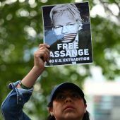 „Bitte helfen Sie Julian Assange“