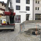 Zwei Laternen für Kirchplatz