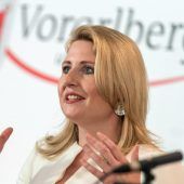 Raab bedauert Ende des Verbots für Kopftücher im Kindergarten