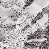 Mit der Kirche ums Dorf. Das 1950er-Jahre-Luftbild-Quiz