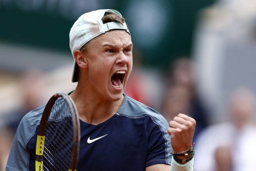 Holger Rune (Bild) jubelt nach seinem Sieg gegen Stefanos Tsitsipas. Reuters