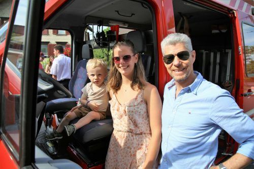 Joel zeigte Isabella und Thomas seine „Fahrkünste“.