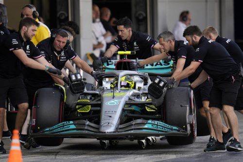 Lewis Hamilton und das Mercedes-Team hat in Barcelona gezeigt, wieder ein ernsthafter Gegner zu sein. ap