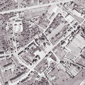 Mit der Kirche ums Dorf. Das 1950er-Jahre-Luftbild-Quiz