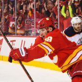 Spektakulärer Sieg von Calgary zum NHL-Viertelfinalstart