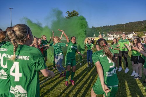 Nach Spielende wurde in Hohenweiler gebührend gefeiert. PAULITSCH