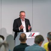 AK Vorarlberg fordert gesetzlichen Mindestlohn von 1700 Euro netto