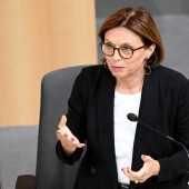 Erste Reden des neuen Regierungsteams